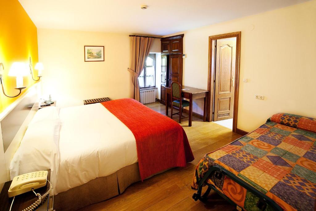 Hotel Venta De Etxalar Phòng bức ảnh