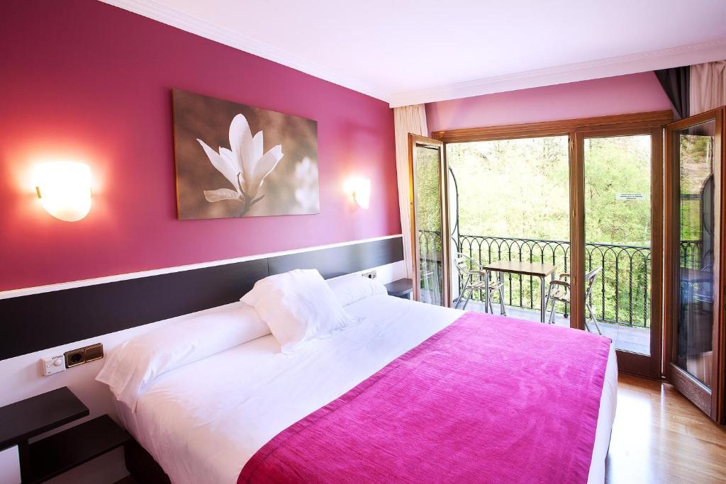 Hotel Venta De Etxalar Ngoại thất bức ảnh