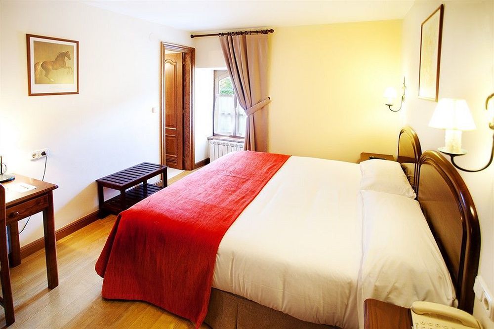 Hotel Venta De Etxalar Ngoại thất bức ảnh