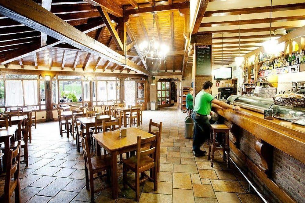 Hotel Venta De Etxalar Ngoại thất bức ảnh